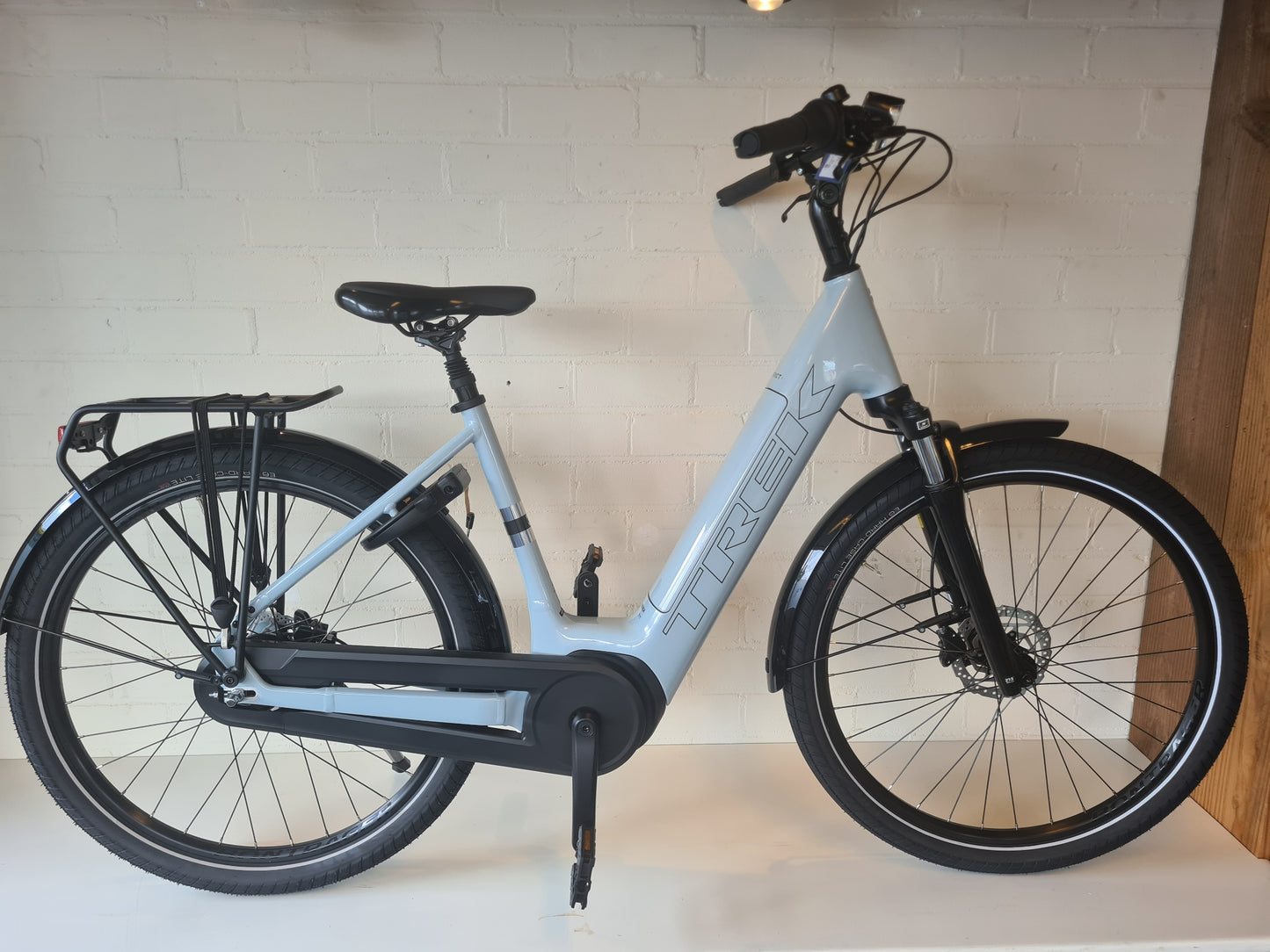 TREK District+3 M