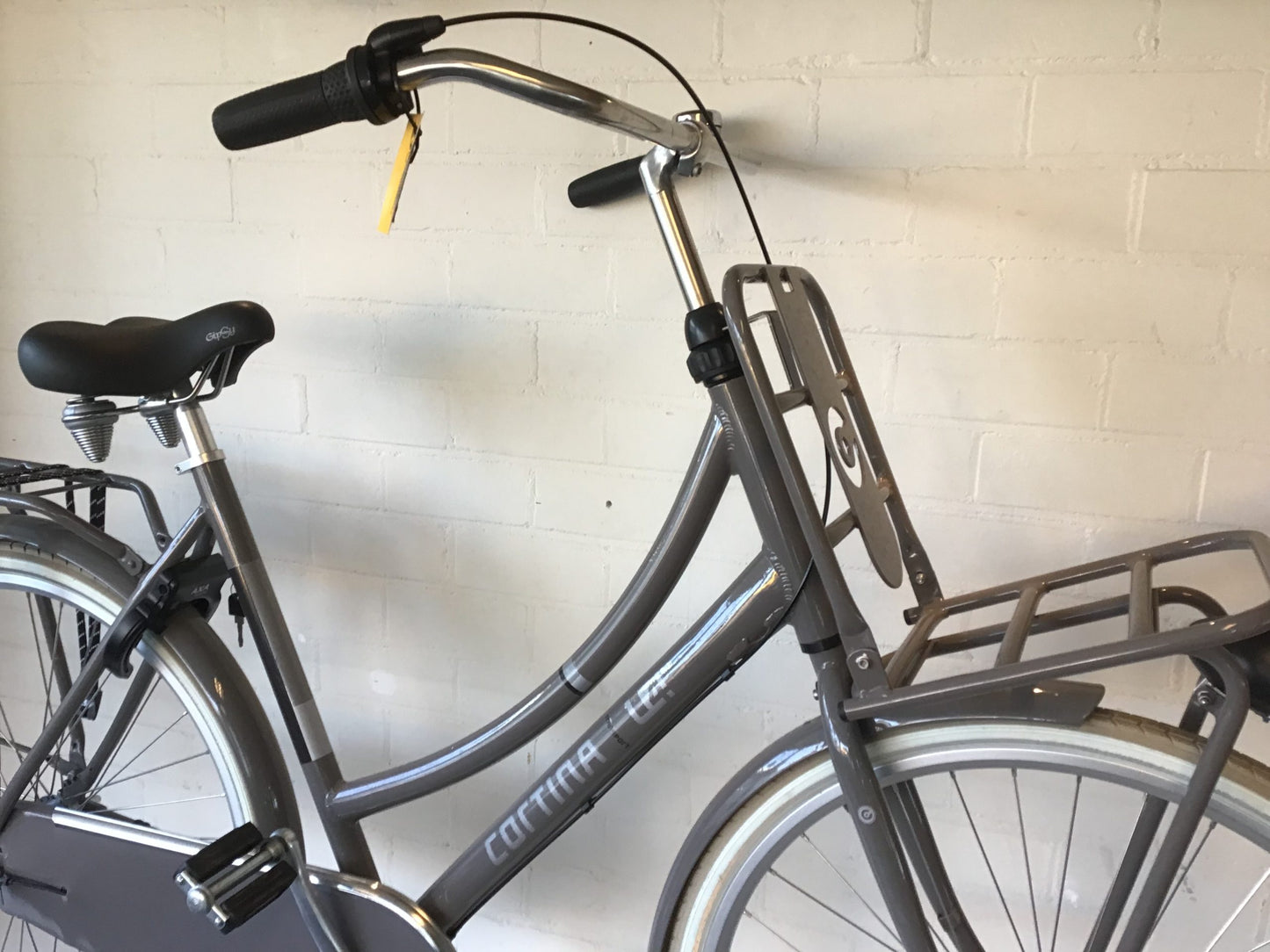 Cortina U4 28″